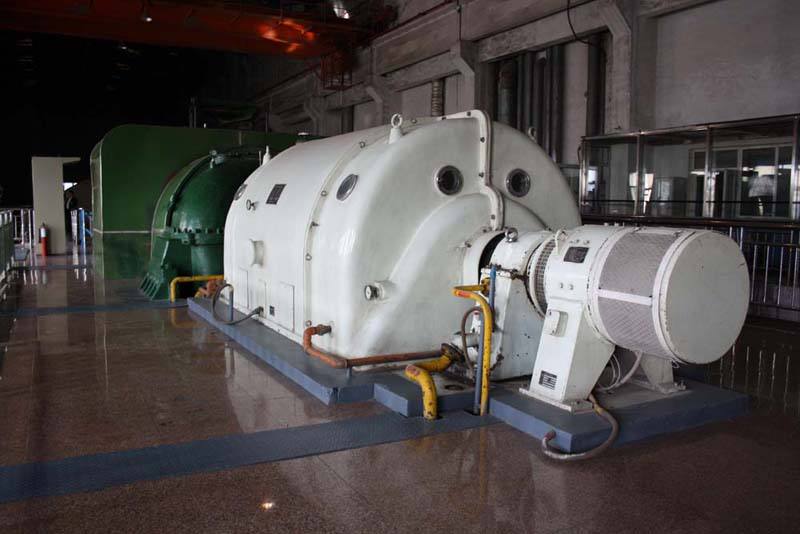 福建新萬新發電設備水電站調速器控制油泵采用遠東3G70X4C2高壓螺桿泵